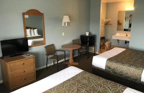 Point Pleasant Beach Hotel | Family-Friendly Surfside Motel with Pool & 9/10 Ratings