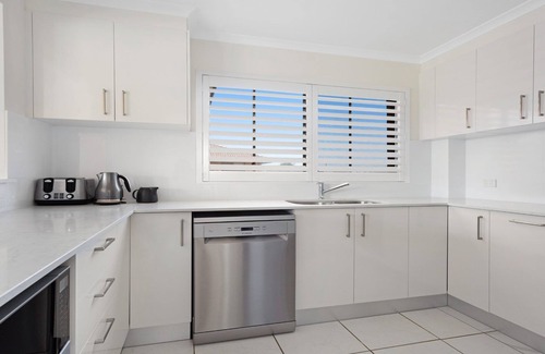 Forster Apartment | Oceanfront Surfspray 4 at Pebbly Beach - Rated 9.2/10