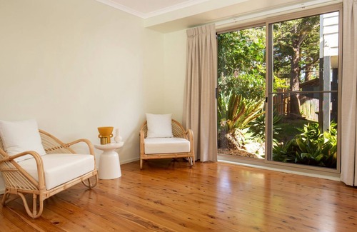 Culburra Beach House | Pet-Friendly Surfspray - Absolute Beachfront Bliss Await