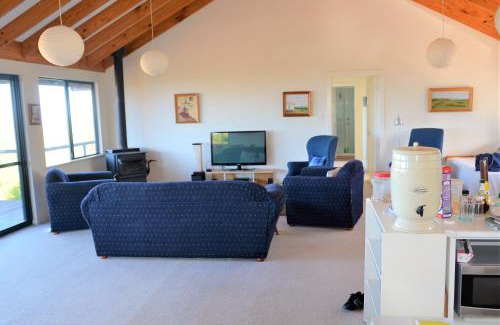 Quedjinup House | Oceanfront Serenity at Surinam - 4-Star Family Retreat