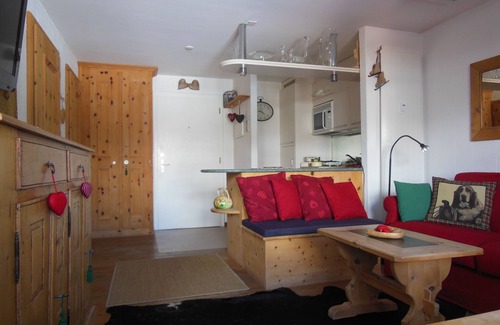 Surlej Apartment | Cozy Surlej-Silvaplana: 2 Room Flat Near St. Moritz