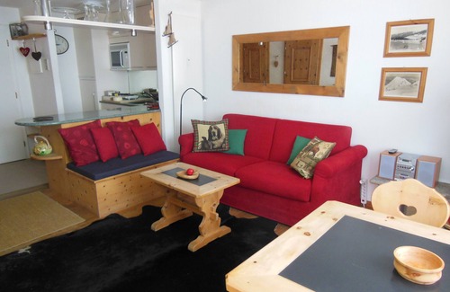 Surlej Apartment | Cozy Surlej-Silvaplana: 2 Room Flat Near St. Moritz