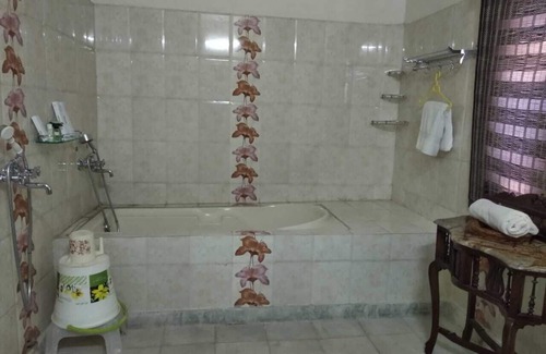 Hindaun Hotel | Experience Suroth Mahal: Family-Friendly Stay in Jaipur