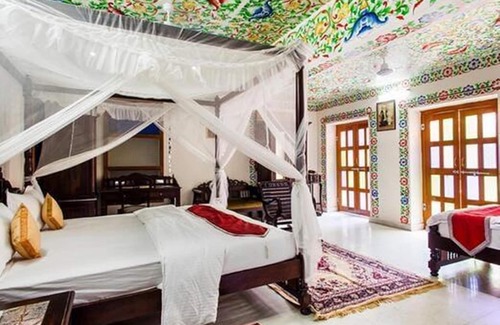 Hindaun Hotel | Experience Suroth Mahal: Family-Friendly Stay in Jaipur