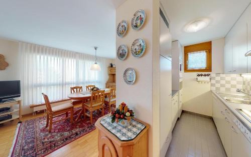 St. Moritz Apartment | Experience Surpunt 44: Family-Friendly with Top Ratings