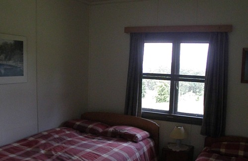 Carrowbrook Cabin | Nature Retreat in Northern Hunter Valley - 9.8/10 Rated