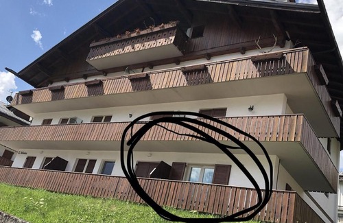 Cortina d'Ampezzo Apartment | Panoramic Retreat in Cortina with Pet-Friendly Amenities