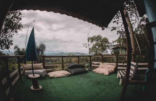 Praia do Rosa House | Discover Surya Inn: Pet-Friendly Oasis with Ocean Views