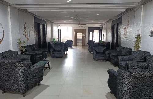 Noida Hotel | Guest Rated: Surya Palace Noida with Family-Friendly Amenities