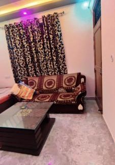 Mohangarh House | Budget-Friendly Stay at Sushma Niketan for Travelers