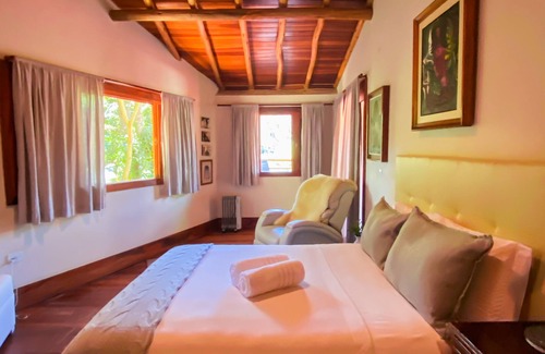 Santo Antonio do Pinhal Hotel | Eco-Friendly Mountain Retreat with Breakfast & Pet Amenities
