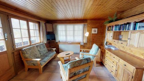 Blatten bei Naters Apartment | Family-Friendly Getaway at Susy - Rated 9/10 by Guests