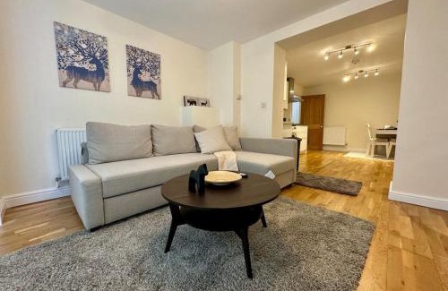 Westbourne Apartment | Sutherland Avenue Studios
