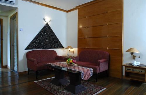 Kampung Ru Tapai Resort | Relax at Sutra Beach Resort with Oceanfront Views