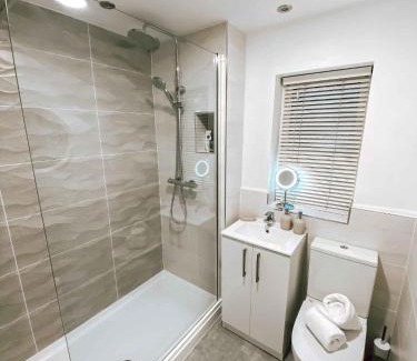 Thatto Heath Cabin | Kid-Friendly Sutton Heath Lodge: Guest Rated 9/10