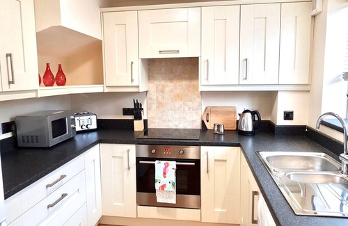 Thatto Heath Cabin | Discover Sutton Heath Lodge: Family-Friendly Retreat