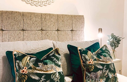 Thatto Heath Cabin | Discover Sutton Heath Lodge: Family-Friendly Retreat