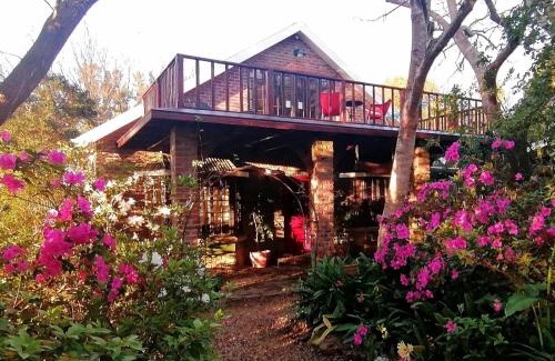 Barrydale Apartment | Explore Suurbraak Secret: Family and Pet-Friendly Retreat