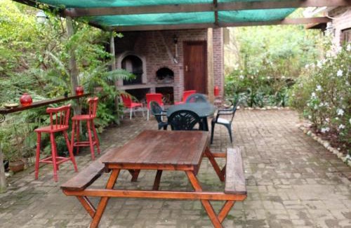 Barrydale Apartment | Explore Suurbraak Secret: Family and Pet-Friendly Retreat