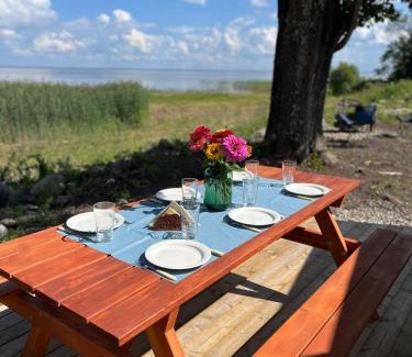 Viljandi County Other | Suure-Kuuse kämpingud otse järve kaldal