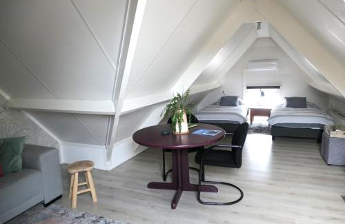 Zuidwolde Bed & Breakfast | Oceanfront Suuthwalda Overnight Stay with Family-Friendly Vibes