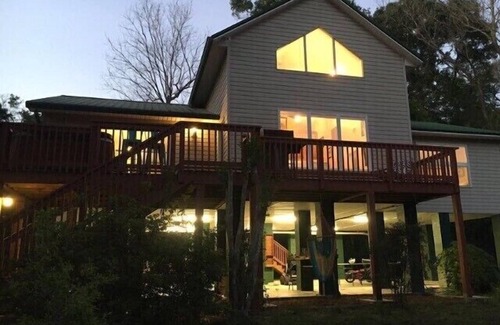 O Brien House | Explore Suwannee River House: Kayak, Fish & Swim Retreat