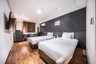 Paldal-gu Hotel | Relax at Suwon Dono1796 Hotel with Spa and Hot Tub Access