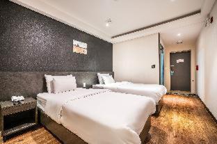 Paldal-gu Hotel | Relax at Suwon Dono1796 Hotel with Spa and Hot Tub Access