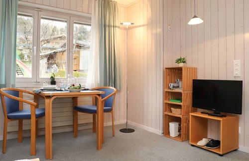 Schoenried Apartment | Relaxing Retreat at Suzanne Nr. 21 with Lake Views & Spa