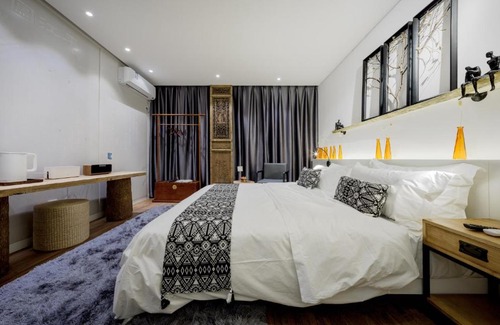 Suzhou Old Town House | Discover Suzhou Houlishenghuo Guesthouse: Family Friendly Stay