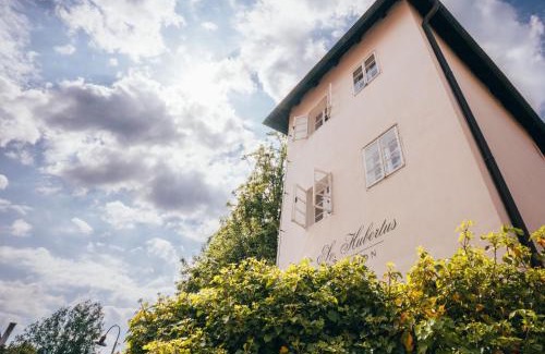 Cesky Krumlov House | Sv. Hubertus: Guest Rated 9.3 with Pet-Friendly Amenities