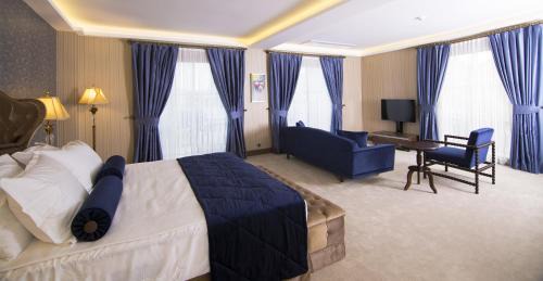 Gaziemir Hotel | Experience Comfort at Svalinn Hotel with Pool & Spa