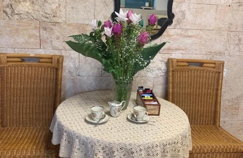 Bat Shlomo Apartment | Experience Comfort at Svarzman Suite with Hot Tub Access