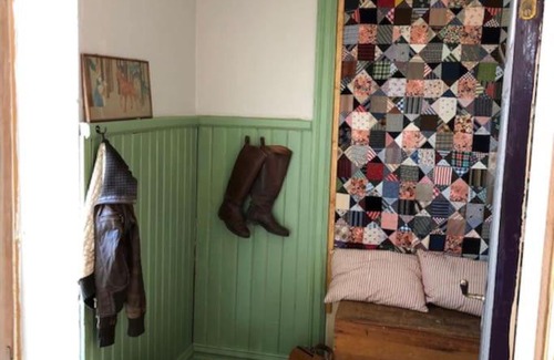 Kivik House | Cozy Stay at Svinaberga Skola: Family-Friendly Amenities