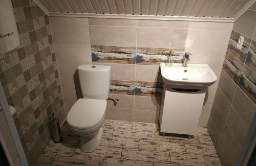 Volyn Oblast Cabin | Discover Svitiaz Griada: Oceanfront Retreat with Unique Amenities