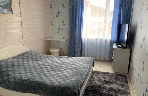 Yaremche House | Comfortable Svitlyachok: Kid-Friendly Stay with Breakfast