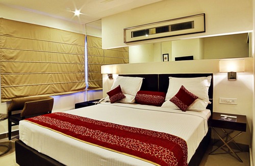 Kakinada Hotel | SVN GRAND: Family-Friendly Stay with Delicious Breakfast