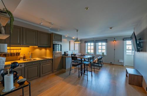 Svolvaer Apartment | Cozy Svolvær Harbour Apartment with Scenic Sea Views