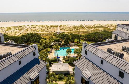 Isle of Palms House | Exceptional 107B Shipwatch: Poolside Retreat for Families