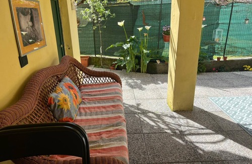 Arcola House | Explore Swadararo Vacation Home: Ideal for Pet Lovers