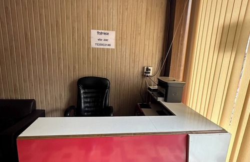 Bullawala Apartment | Welcoming Swagat Guest House: Family-Friendly Comfort Awaits
