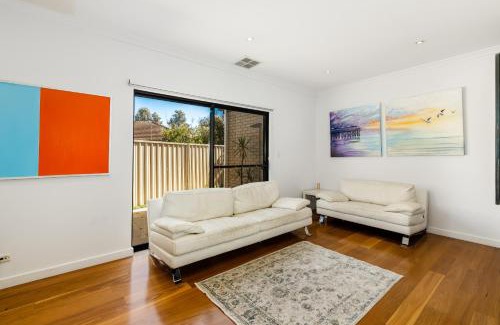 Henley Beach South House | Pet-Friendly Swainson on Lexington - Steps from the Beach!