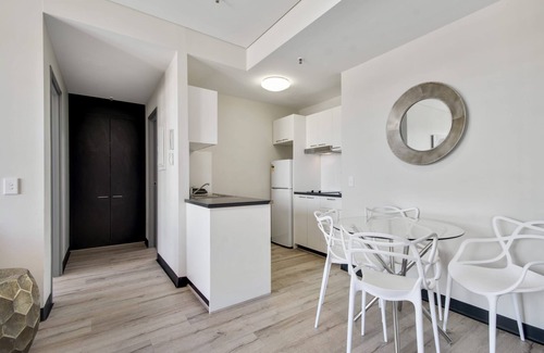 Adelaide Central Business District Apartment | Explore Swainson on Synagogue: Family-Friendly Comfort