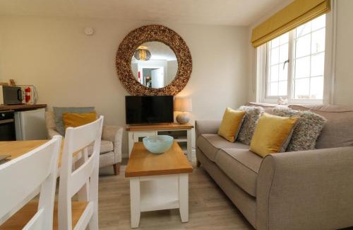 Watermouth House | Pet-Friendly Swallow Cottage: A 4-Star Family Retreat