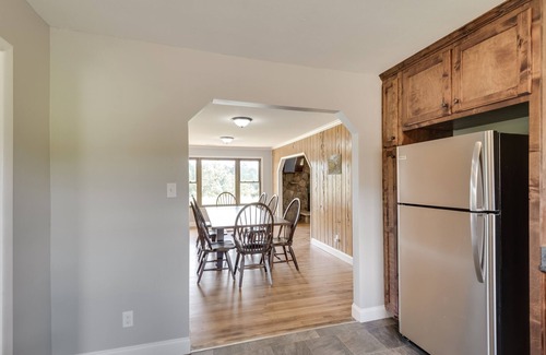 Lookout Mountain House | Swallow's Nest: Your Ideal Retreat with Ocean Views