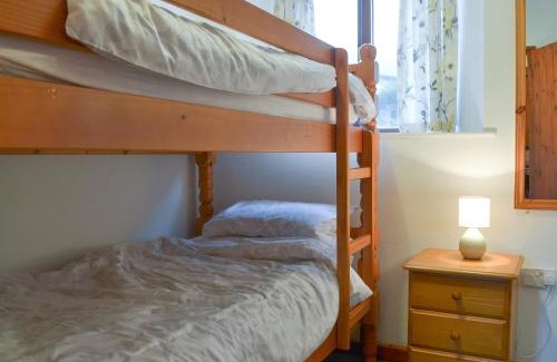 Treligga House | Discover Swallows: A 4-Star Getaway with Hot Tub & Pet-Friendly