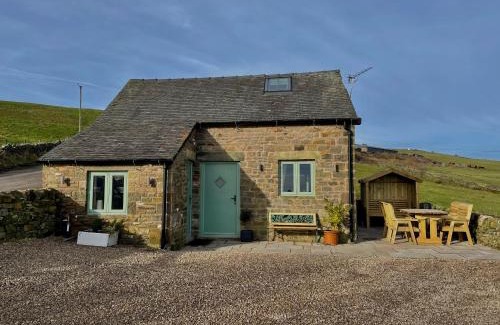 Longnor House | Family-Friendly Retreat at Swallows Rest - Guest Rated 9.7