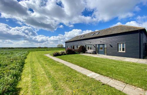 Sudbury House | Explore Swallows Roost: Family-Friendly Retreat Awaits