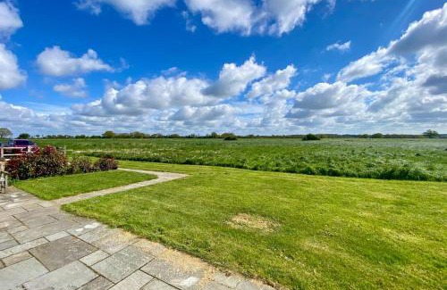 Sudbury House | Explore Swallows Roost: Family-Friendly Retreat Awaits