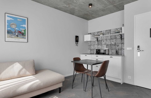 Downtown Apartment | Guest Rated 10/10: Swan Double Studio for Two with Kitchen